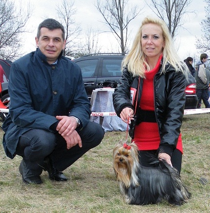 4 x HPJ Cherry of Little Bunny Fu Fu Excellent 1. HPJ New Hungaria Junior Champion!